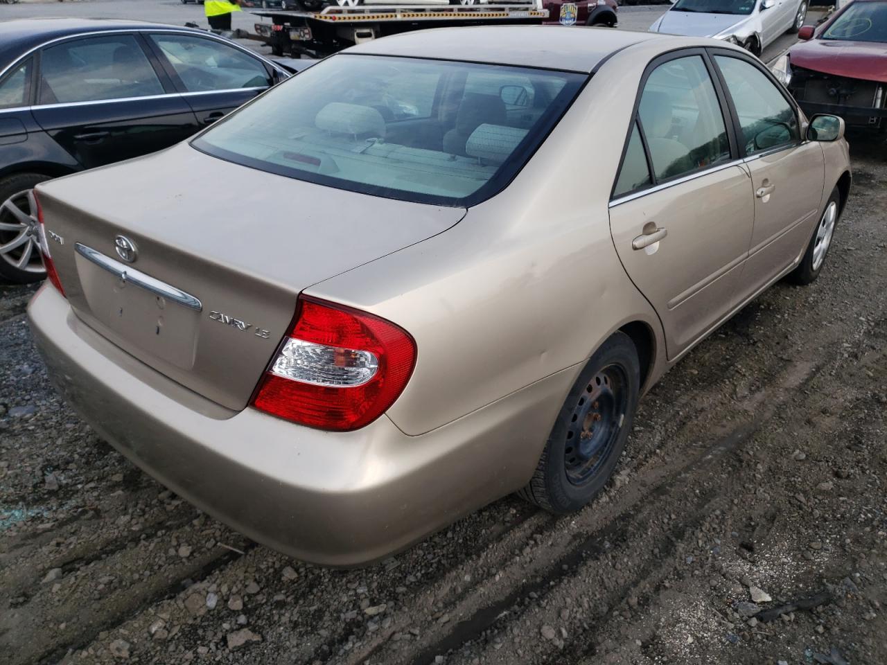Photo 4 from auction – 2002 TOYOTA CAMRY LE with VIN 4T1BE32K12U041383