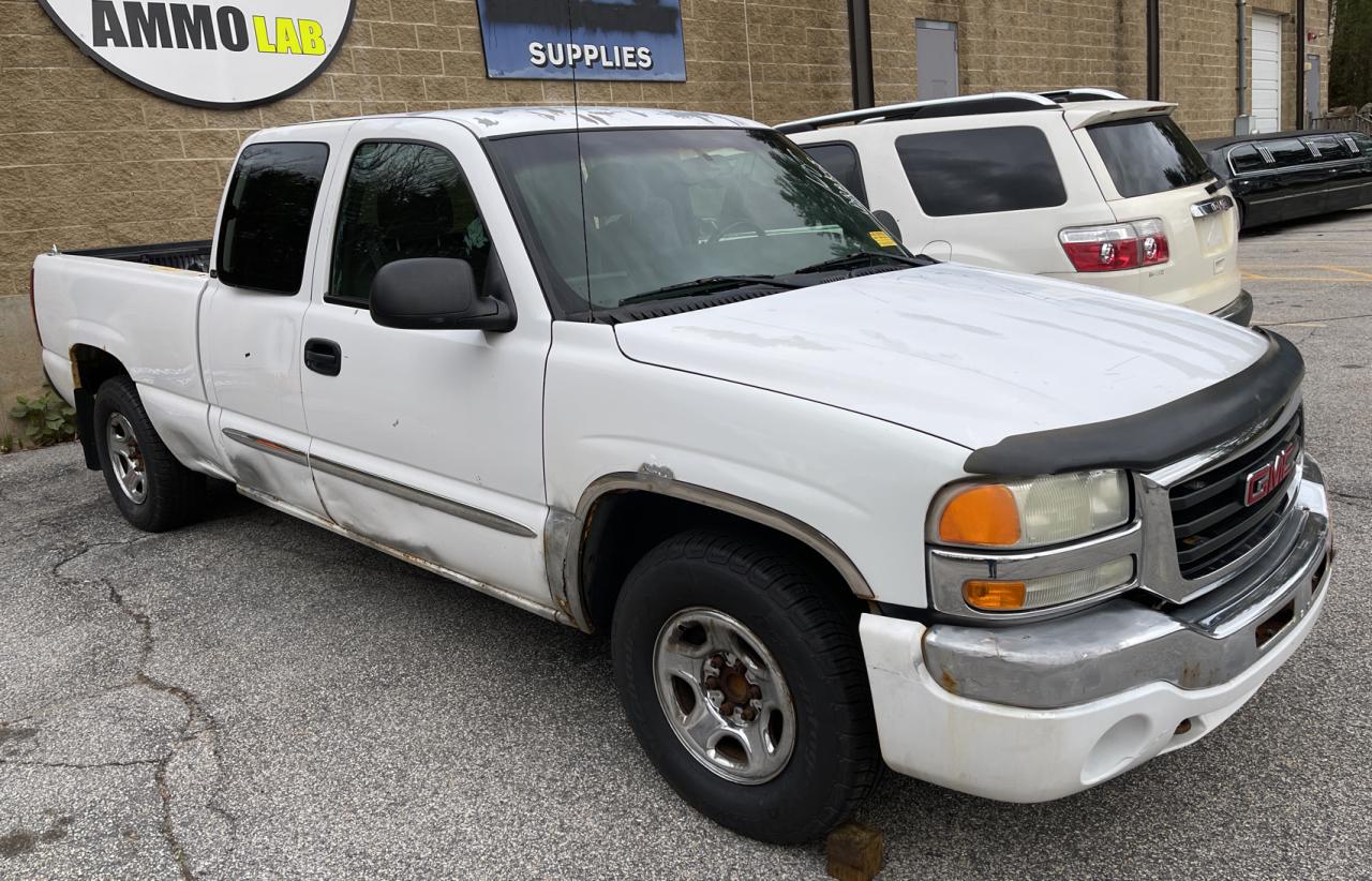 GMC NEW SIERRA 2003 with VIN 2GTEC19V431138800 - Photo from auction