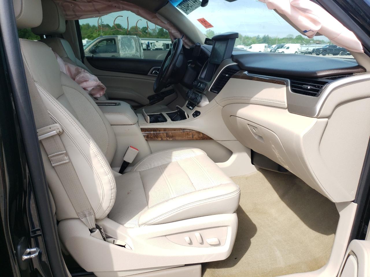 Photo 5 from auction – 2016 GMC YUKON DENA with VIN 1GKS2CKJ0GR127609