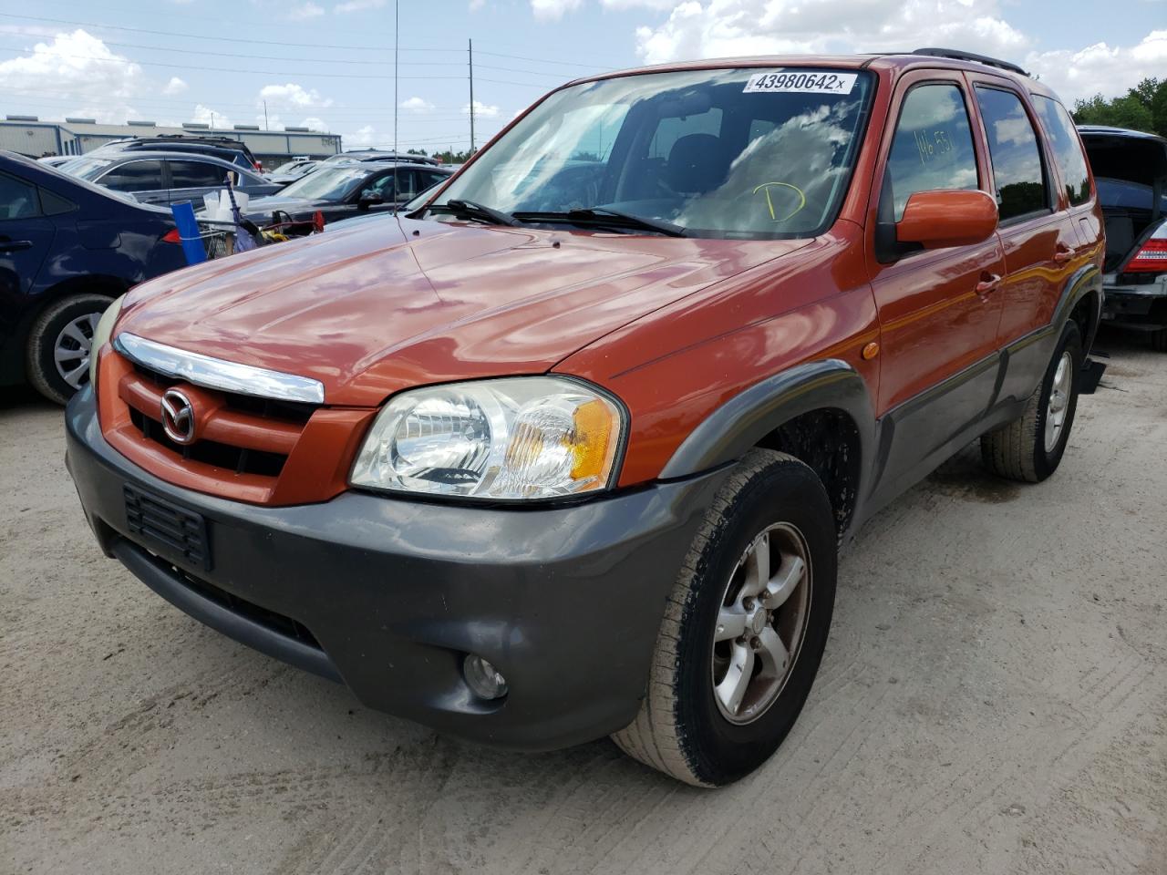 Photo 2 from auction – 2005 MAZDA TRIBUTE S with VIN 4F2CZ94105KM01456