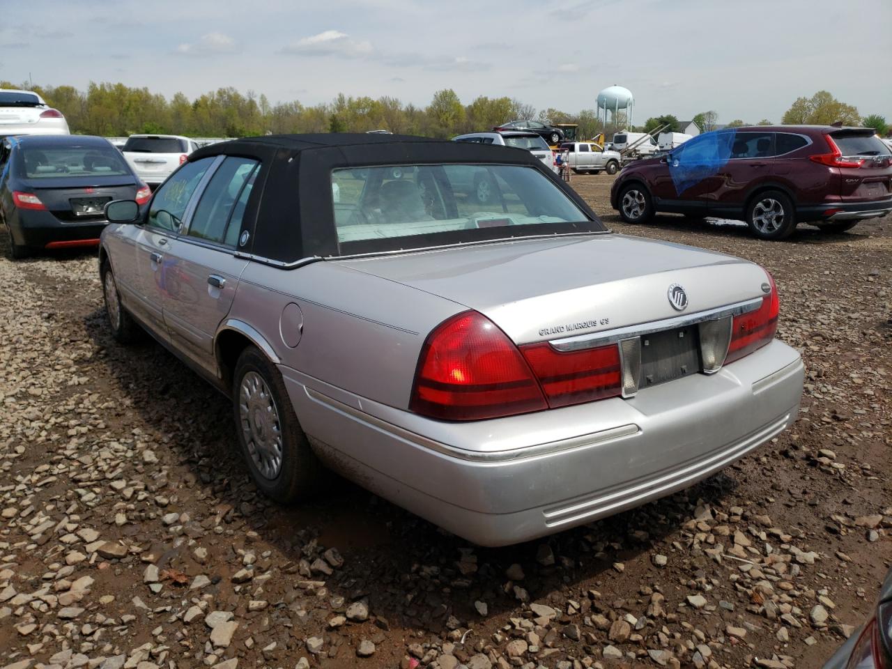 Photo 3 from auction – 2004 MERCURY GRAND MARQ with VIN 2MEFM74WX4X665225