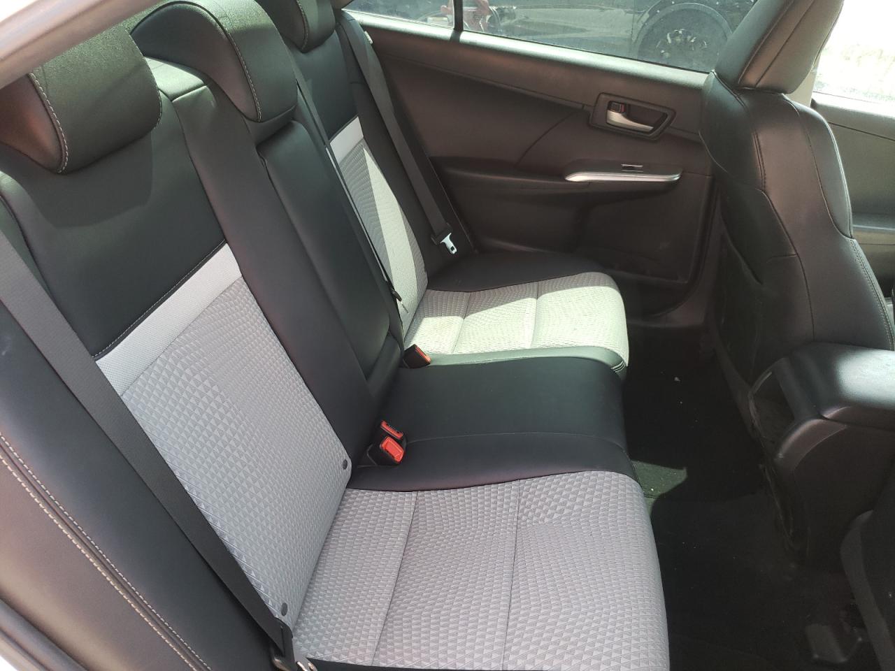 Photo 6 from auction – 2014 TOYOTA CAMRY L with VIN 4T1BF1FK0EU745087