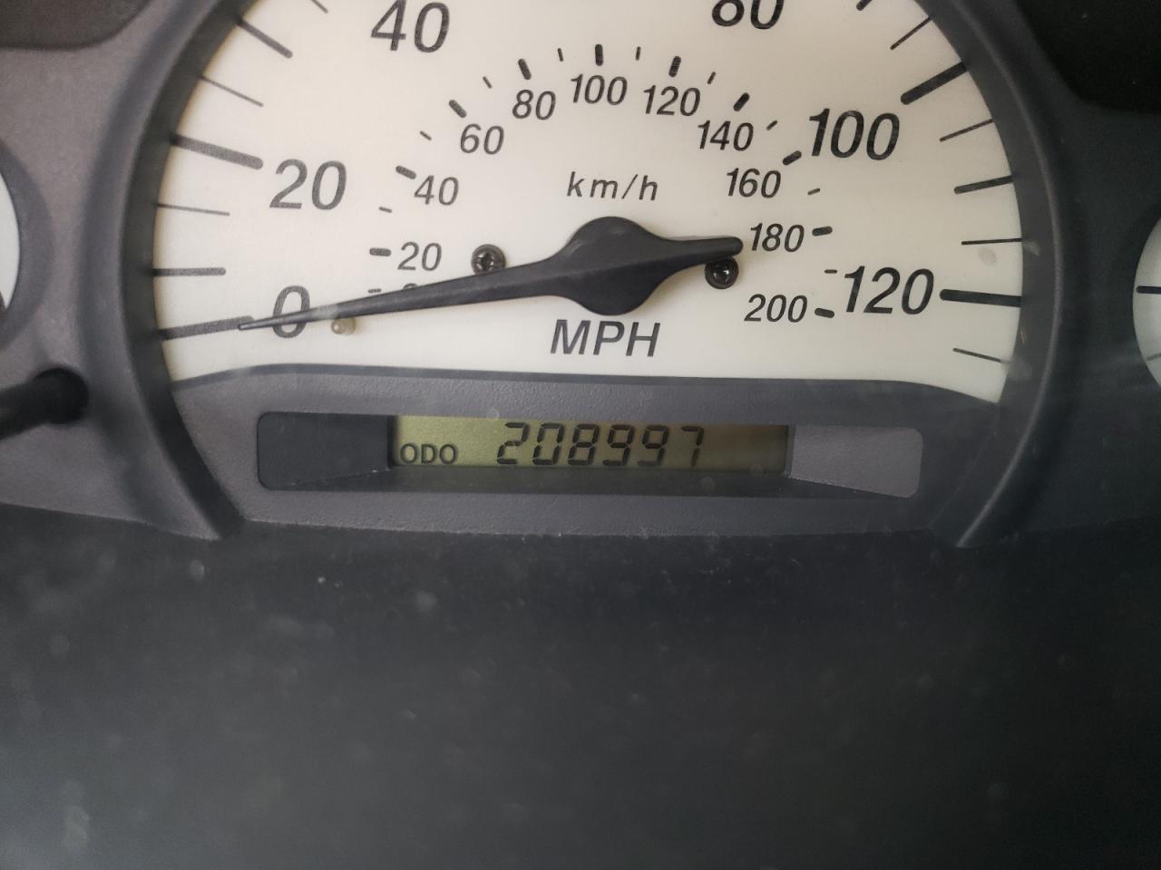 Photo 8 from auction – 2003 TOYOTA ECHO with VIN JTDAT123830267884