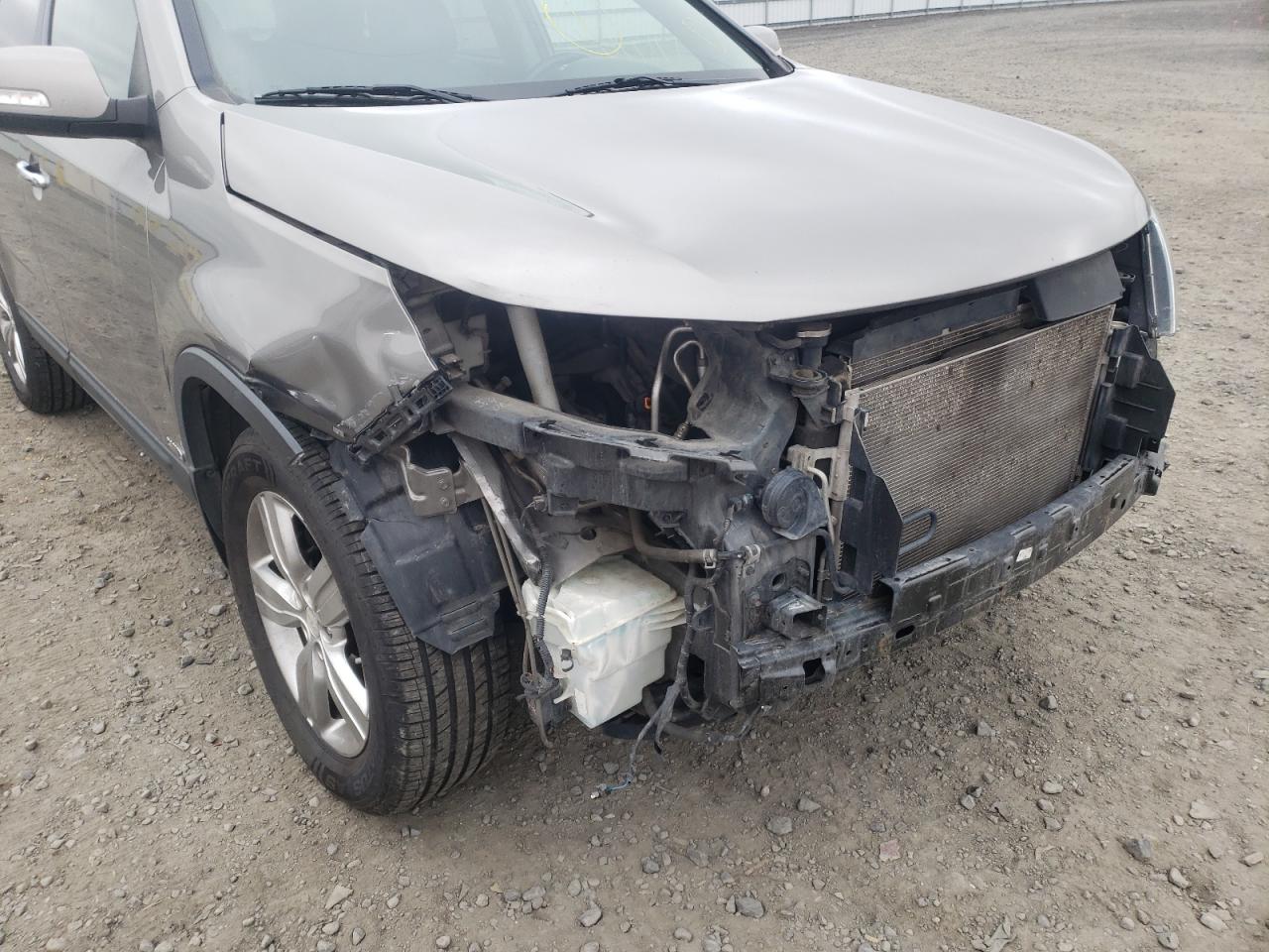 Photo 9 from auction – 2012 KIA SORENTO EX with VIN 5XYKUDA29CG280830