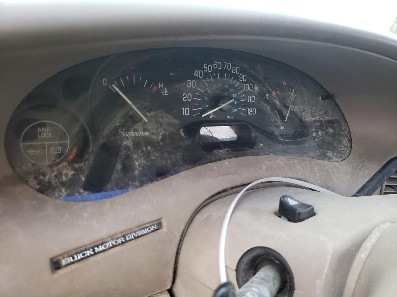 Photo 8 from auction – 2001 BUICK CENTURY CU with VIN 2G4WS52JX11318474