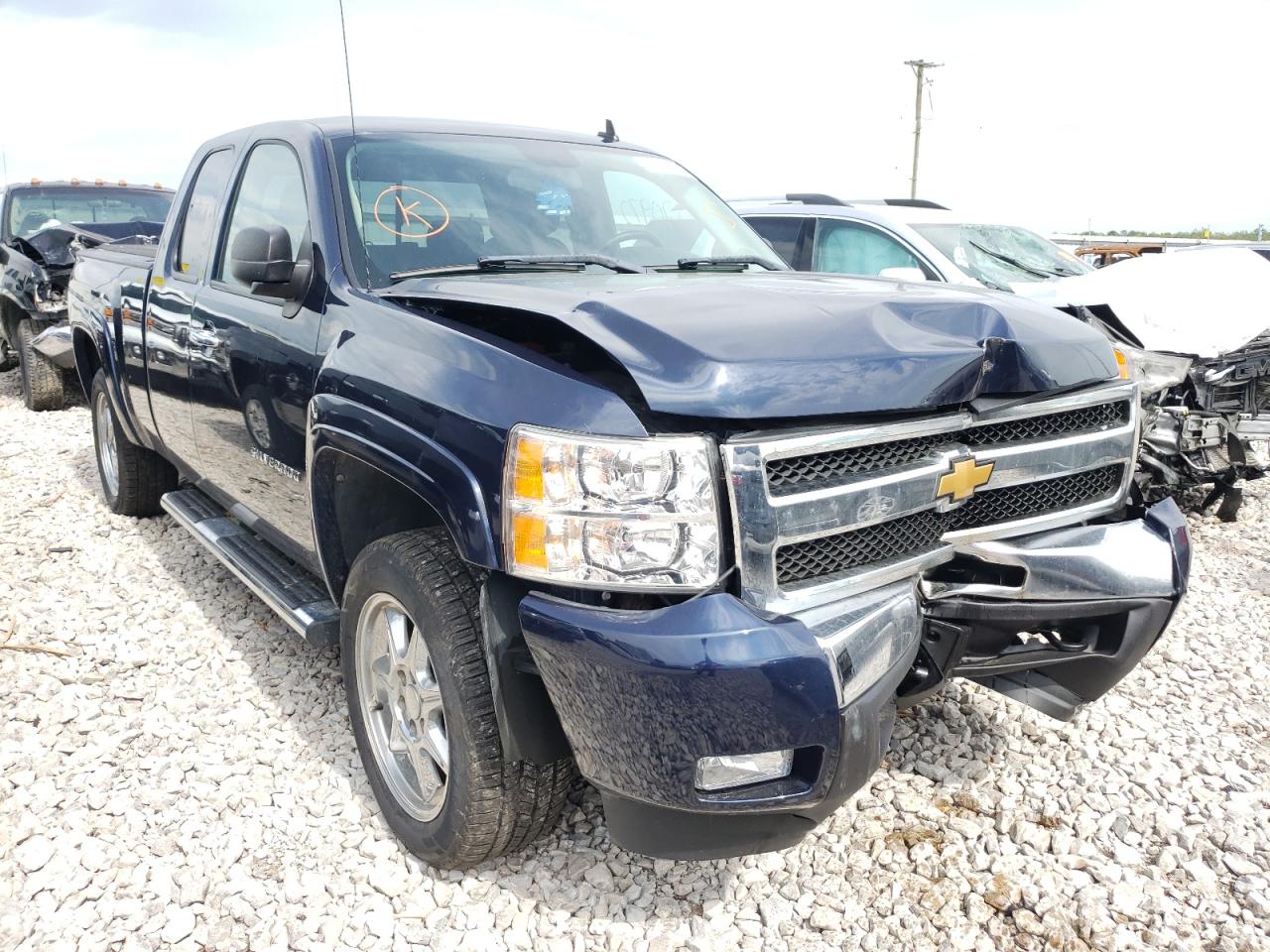 CHEVROLET SILVERADO 2010 with VIN 1GCSKSE33AZ285159 - Photo from auction