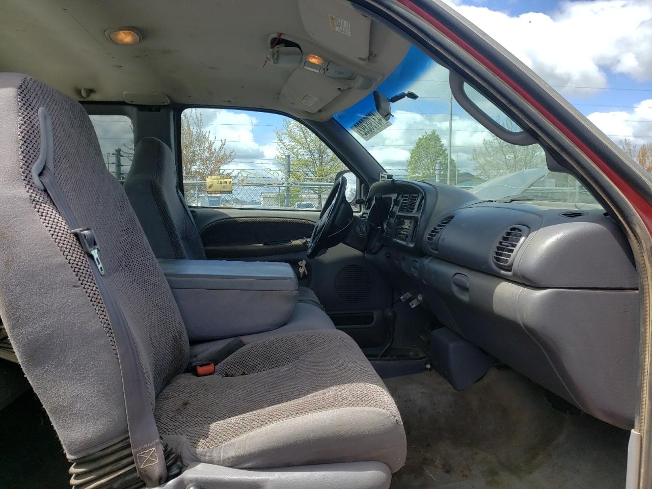 Photo 5 from auction – 2001 DODGE RAM 2500 with VIN 1B7KF23W21J585744