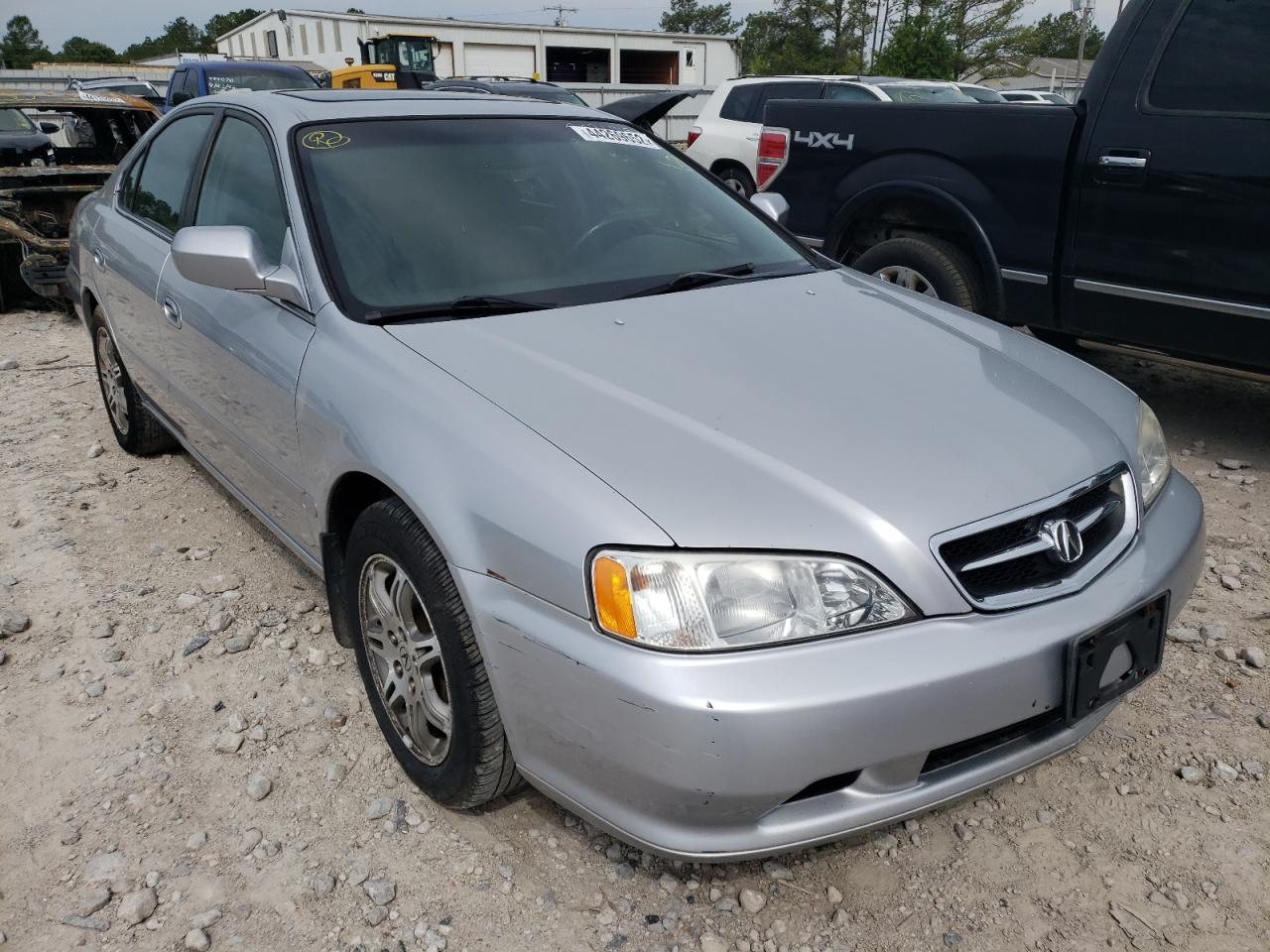 ACURA 3.2TL 1999 with VIN 19UUA5648XA801920 - Photo from auction