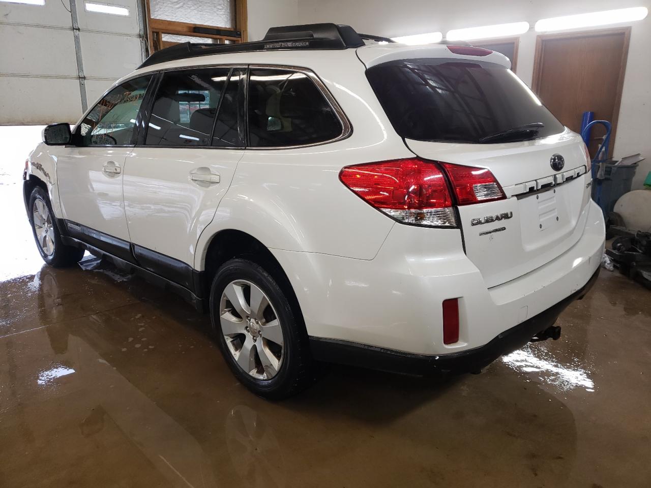 Photo 3 from auction – 2010 SUBARU OUTBACK 2. with VIN 4S4BRCCCXA3342752