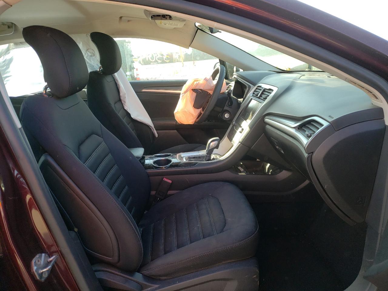 Photo 5 from auction – 2013 FORD FUSION SE with VIN 3FA6P0HR3DR233987