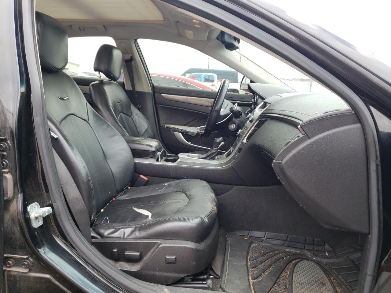 Photo 5 from auction – 2008 CADILLAC CTS with VIN 1G6DM577880112940