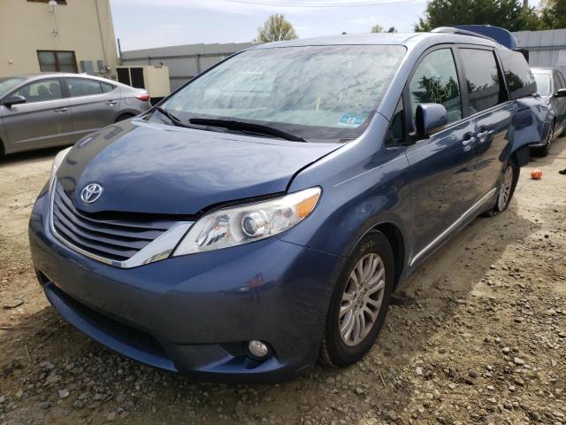 Photo 2 from auction – 2015 TOYOTA SIENNA XLE with VIN 5TDYK3DC3FS636632
