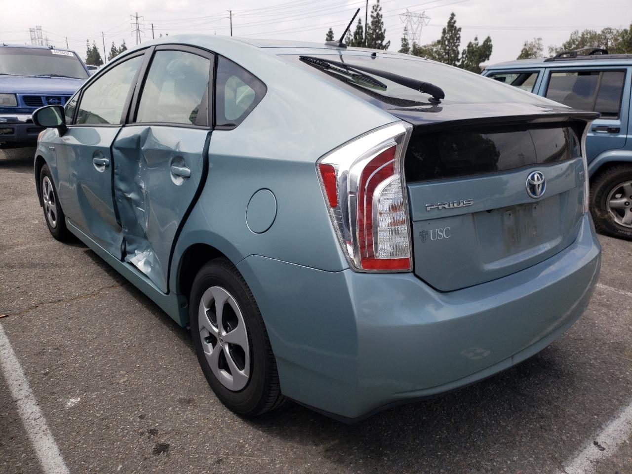 Photo 3 from auction – 2013 TOYOTA PRIUS with VIN JTDKN3DU3D1673762