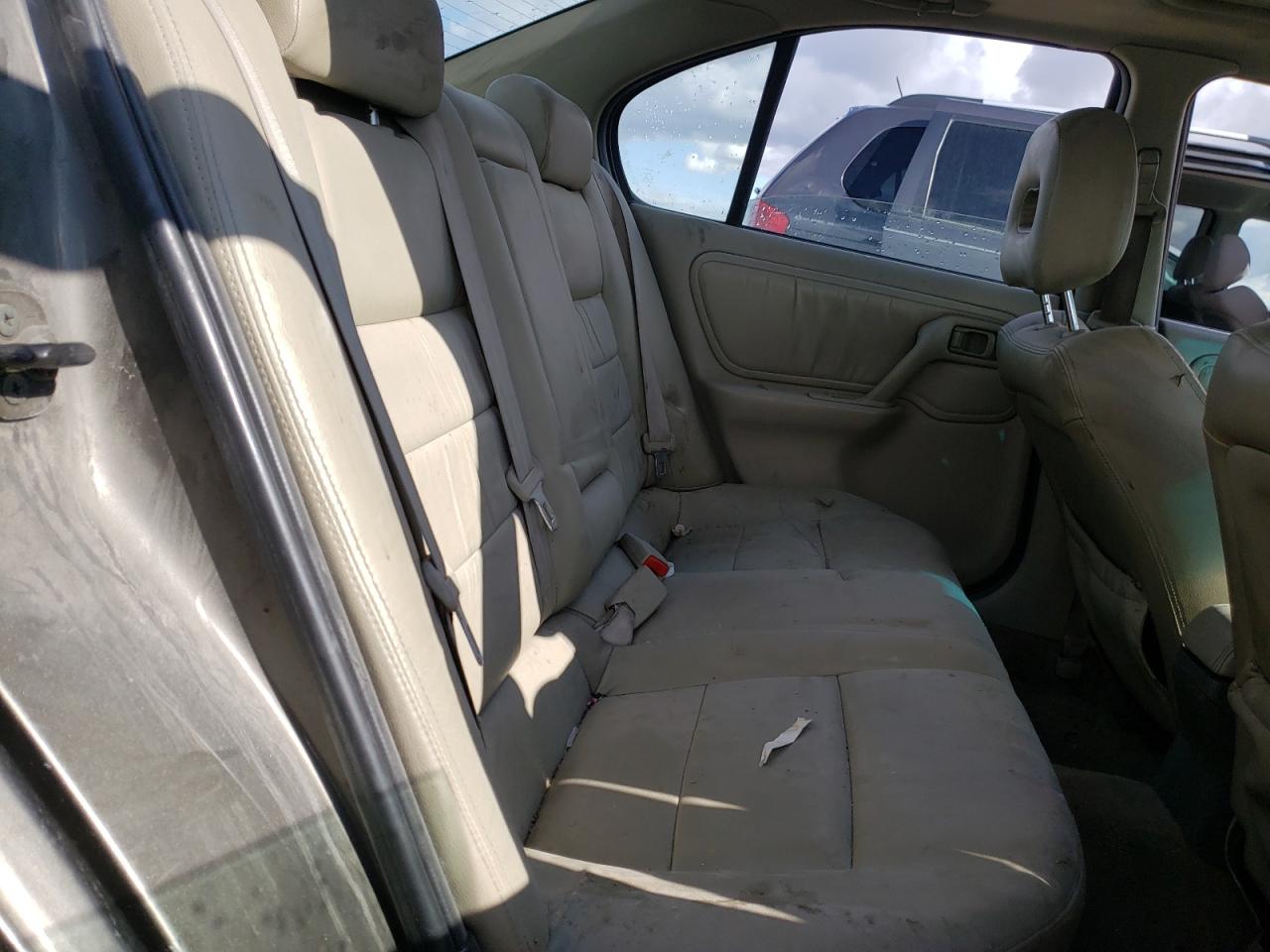 Photo 6 from auction – 2000 INFINITI G20 with VIN JNKCP11A5YT307940