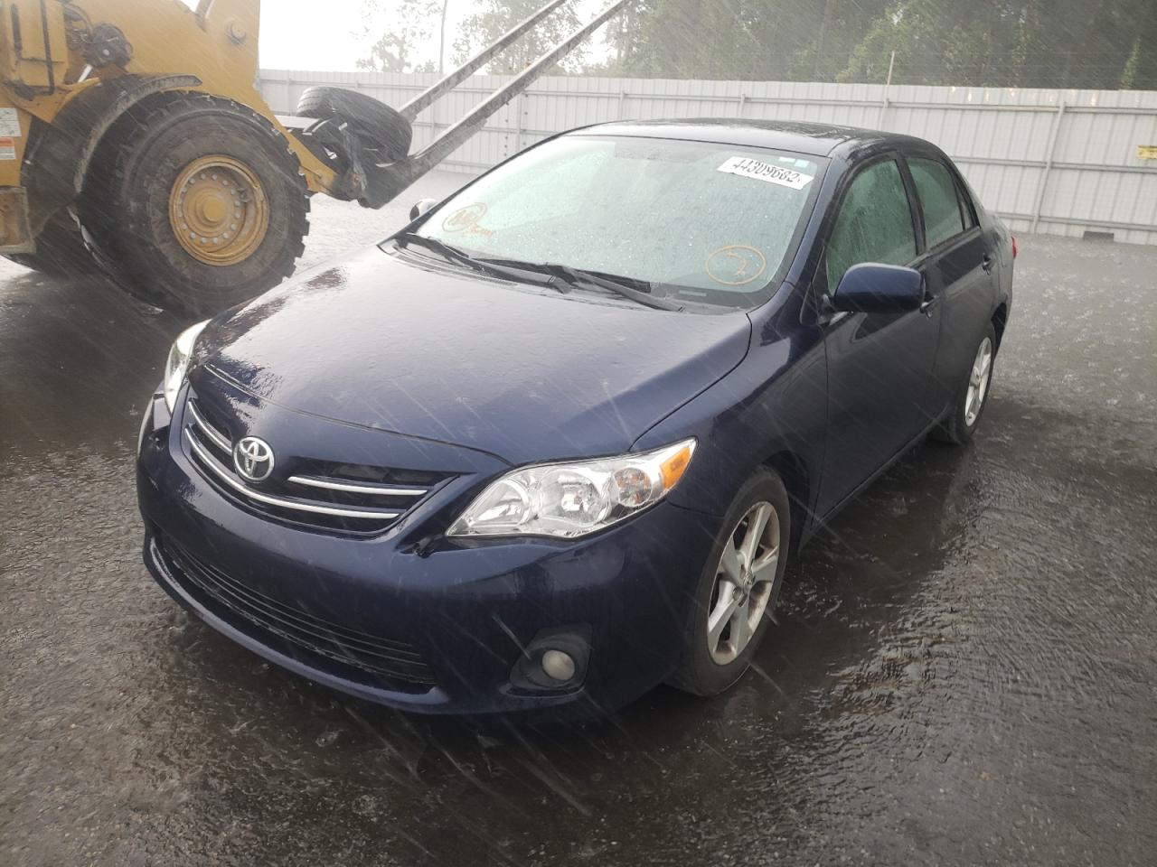 Photo 2 from auction – 2013 TOYOTA COROLLA BA with VIN 5YFBU4EEXDP090049