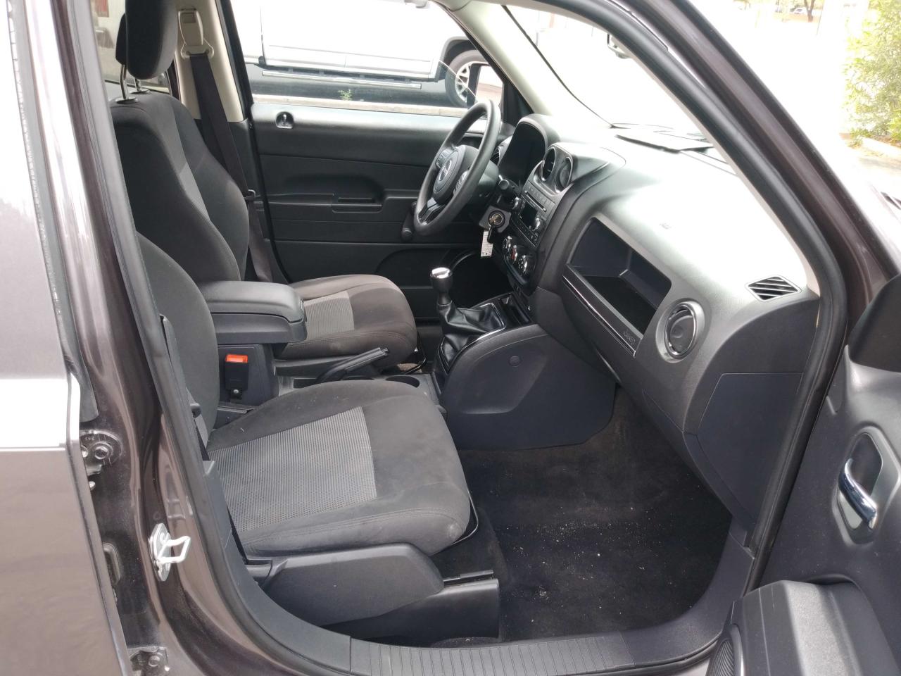 Photo 5 from auction – 2016 JEEP PATRIOT SP with VIN 1C4NJPBA2GD622409