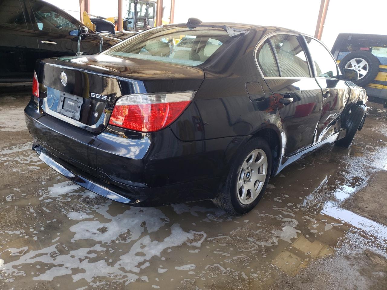Photo 4 from auction – 2004 BMW 525 I with VIN WBANA53544B847358