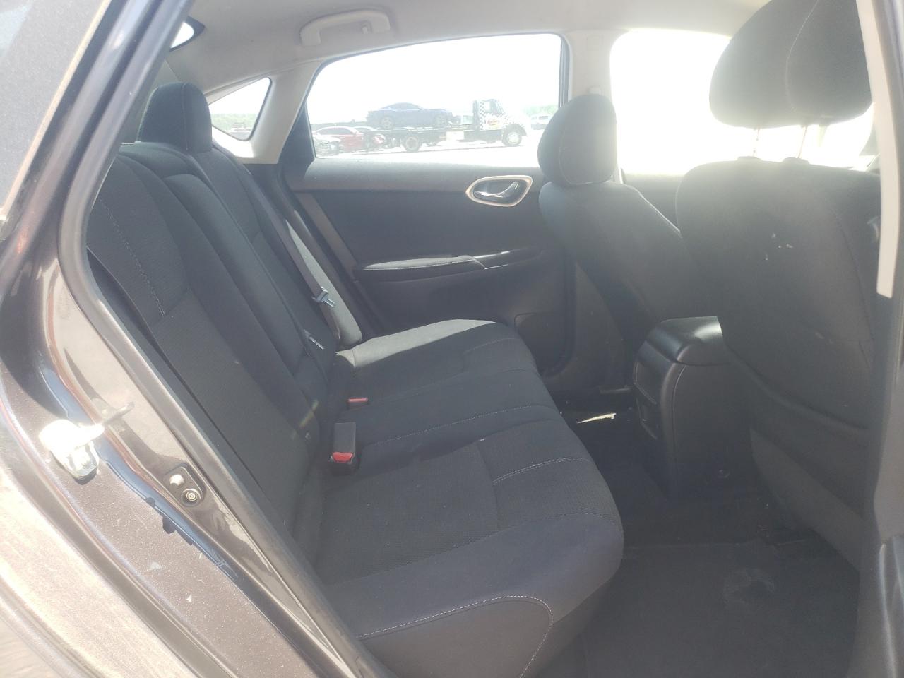 Photo 6 from auction – 2014 NISSAN SENTRA S with VIN 3N1AB7AP1EY265965