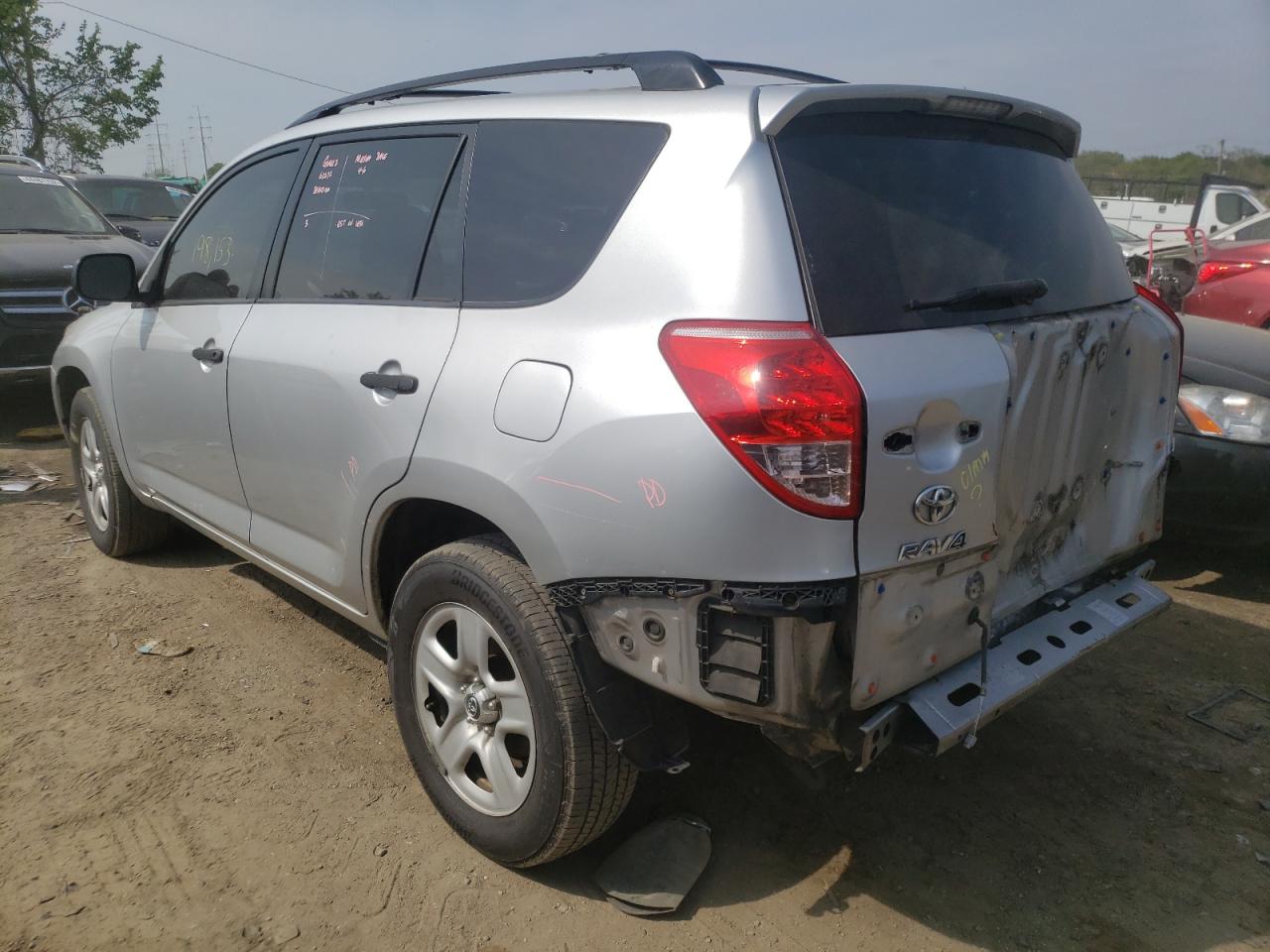 Photo 3 from auction – 2007 TOYOTA RAV4 with VIN JTMBD33V676041326