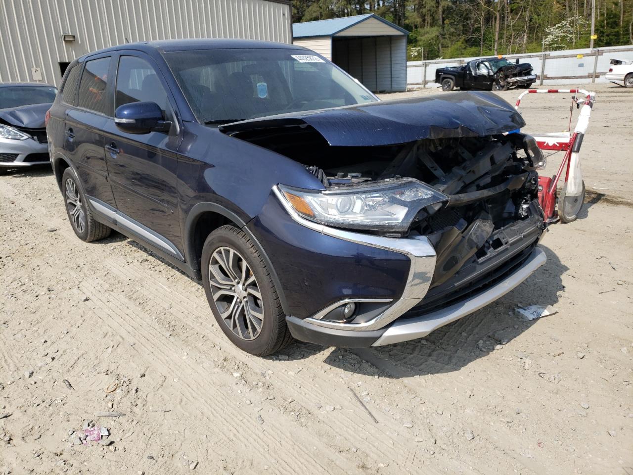 MITSUBISHI OUTLANDER 2016 with VIN JA4AD3A3XGZ014006 - Photo from auction