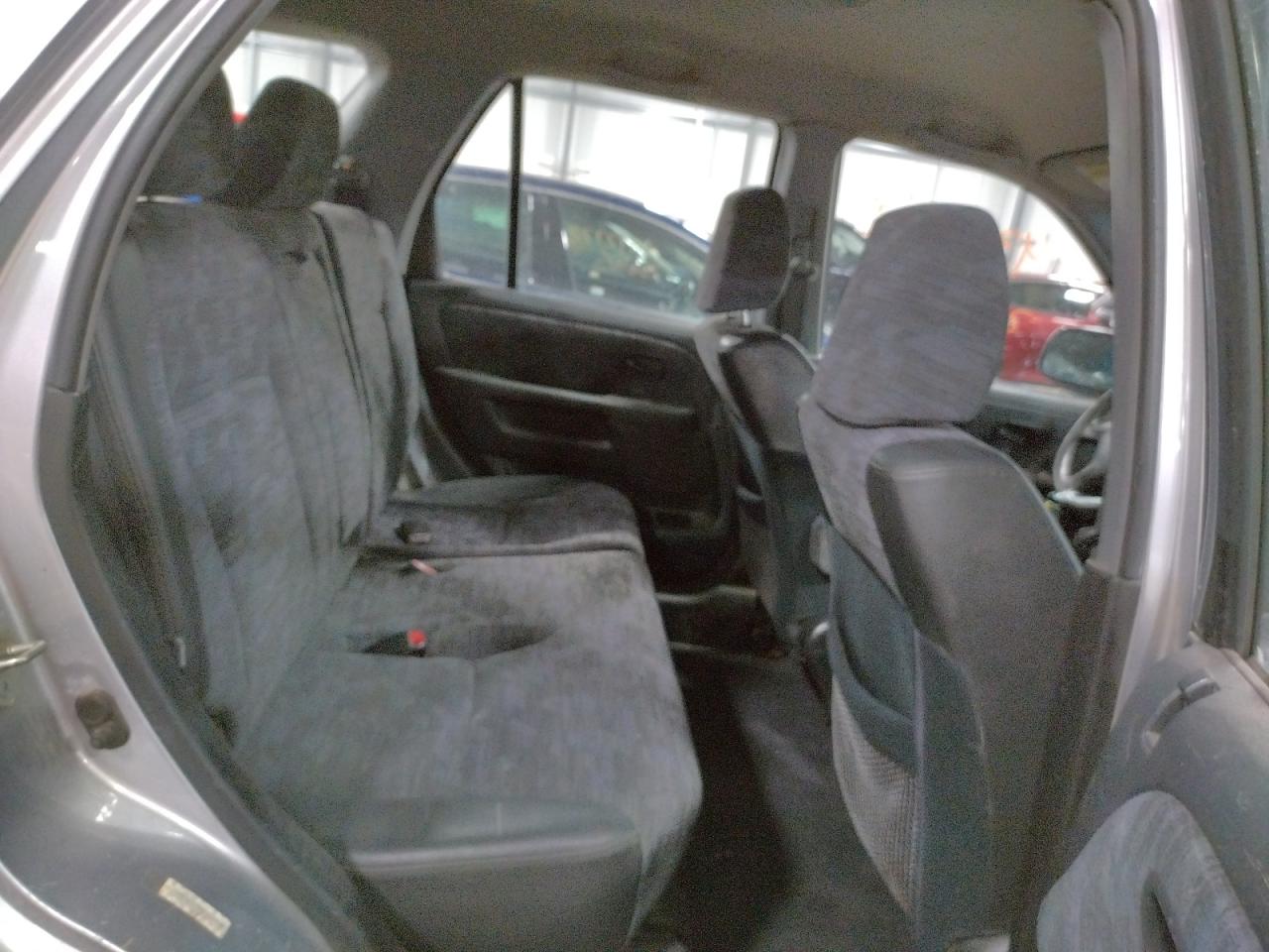 Photo 6 from auction – 2004 HONDA CR-V LX with VIN JHLRD684X4C019748
