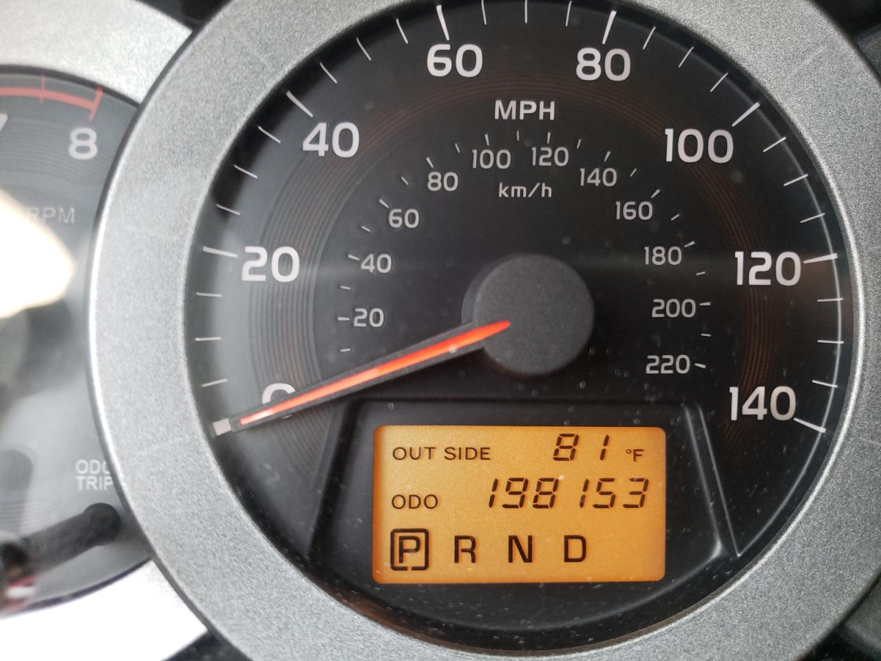 Photo 8 from auction – 2007 TOYOTA RAV4 with VIN JTMBD33V676041326