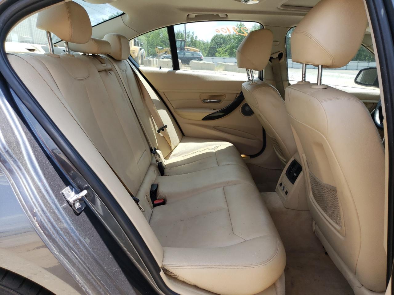 Photo 6 from auction – 2014 BMW 328 D with VIN WBA3D3C56EK154473
