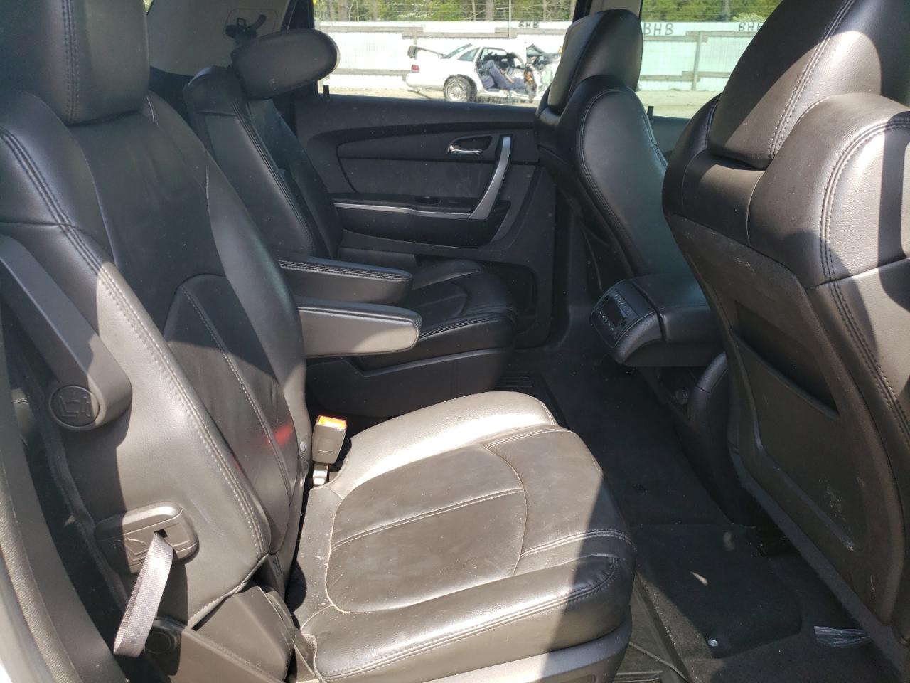Photo 6 from auction – 2011 GMC ACADIA SLT with VIN 1GKKVRED8BJ204489