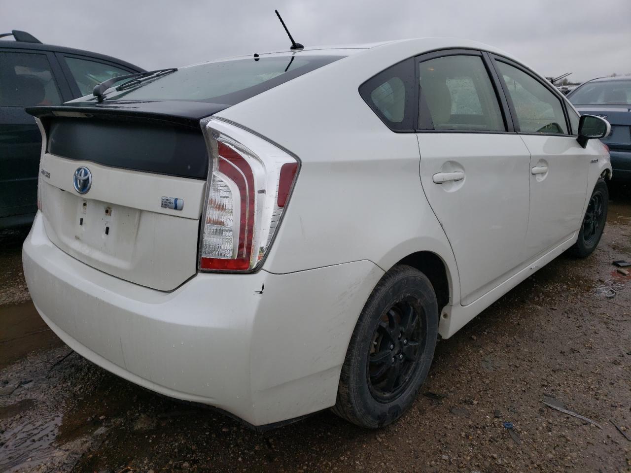 Photo 4 from auction – 2015 TOYOTA PRIUS with VIN JTDKN3DU0F2003129