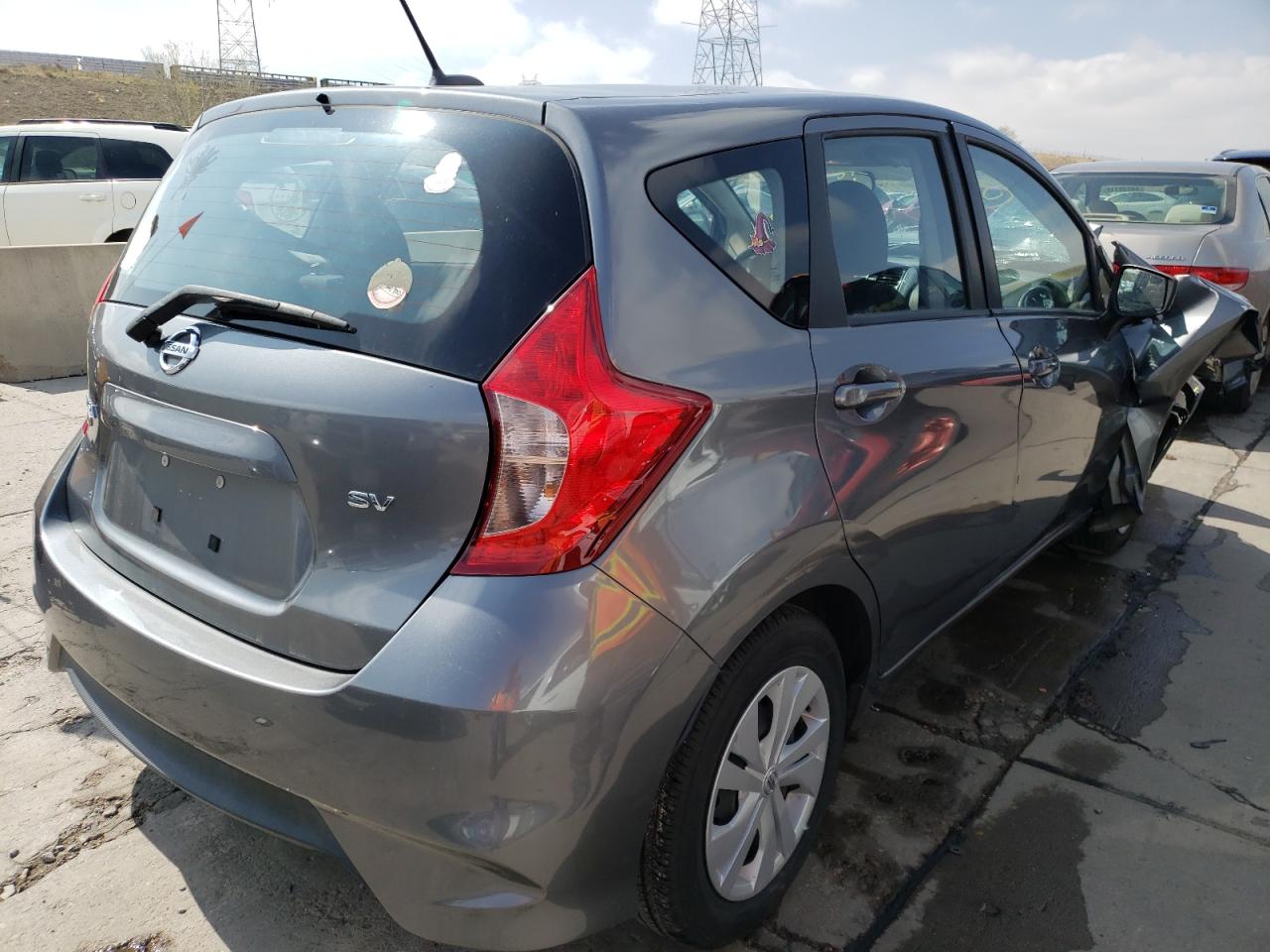 Photo 4 from auction – 2017 NISSAN VERSA NOTE with VIN 3N1CE2CP0HL359353