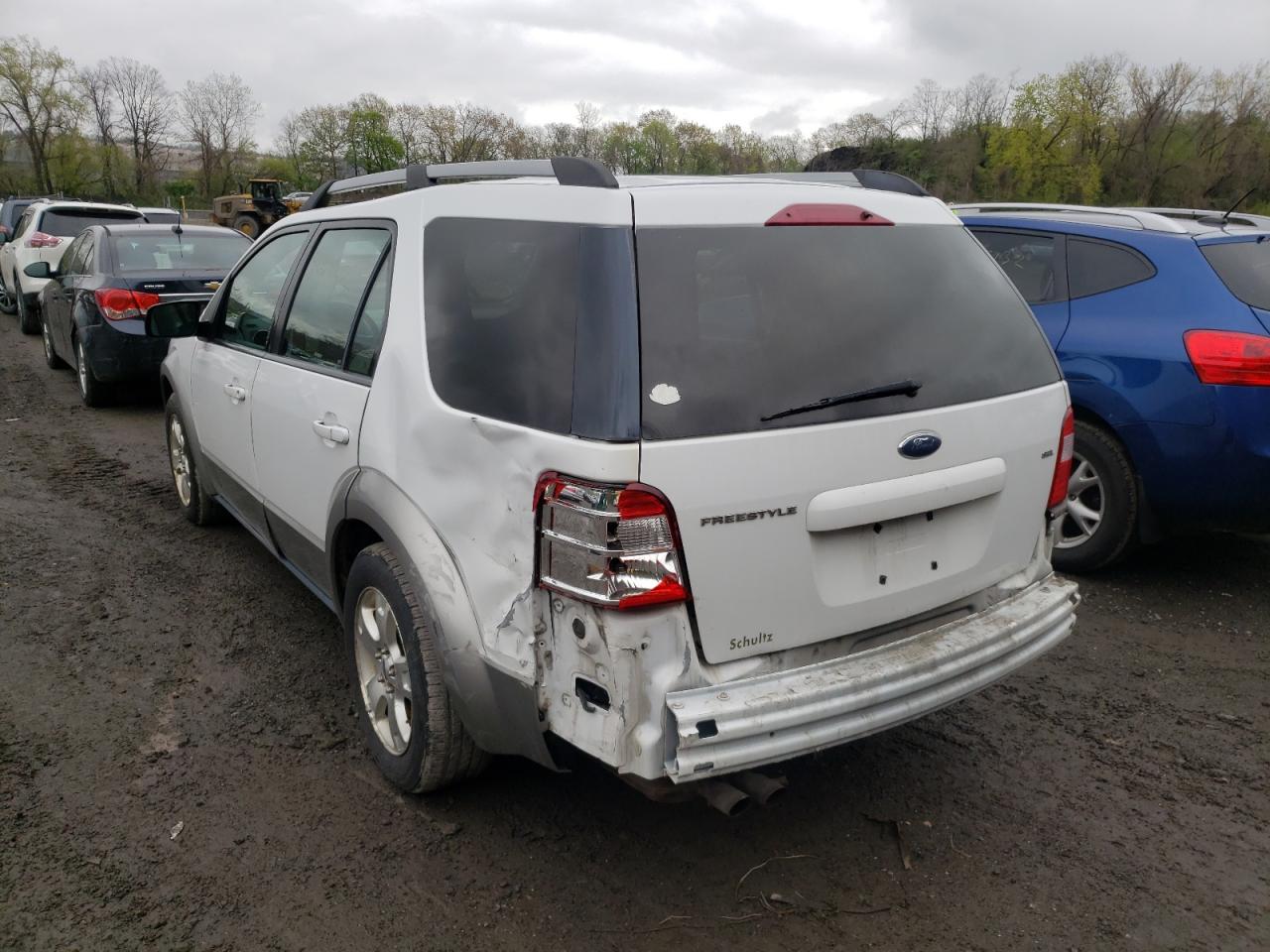 Photo 3 from auction – 2005 FORD FREESTYLE with VIN 1FMZK05165GA22856