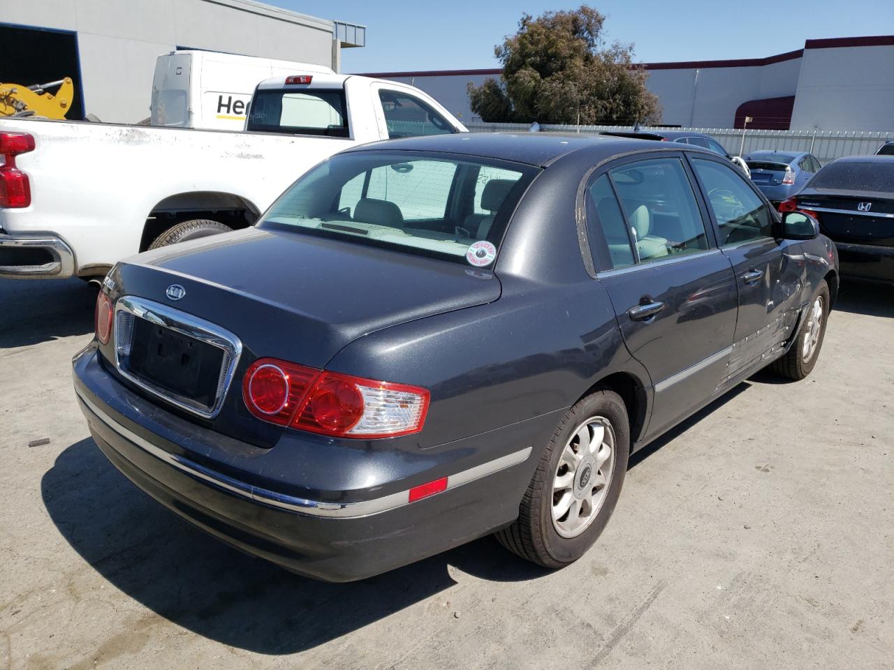 Photo 4 from auction – 2006 KIA AMANTI with VIN KNALD124865090191