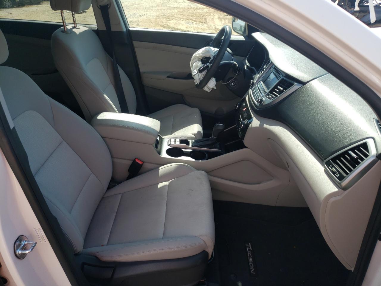 Photo 5 from auction – 2017 HYUNDAI TUCSON LIM with VIN KM8J33A40HU400509