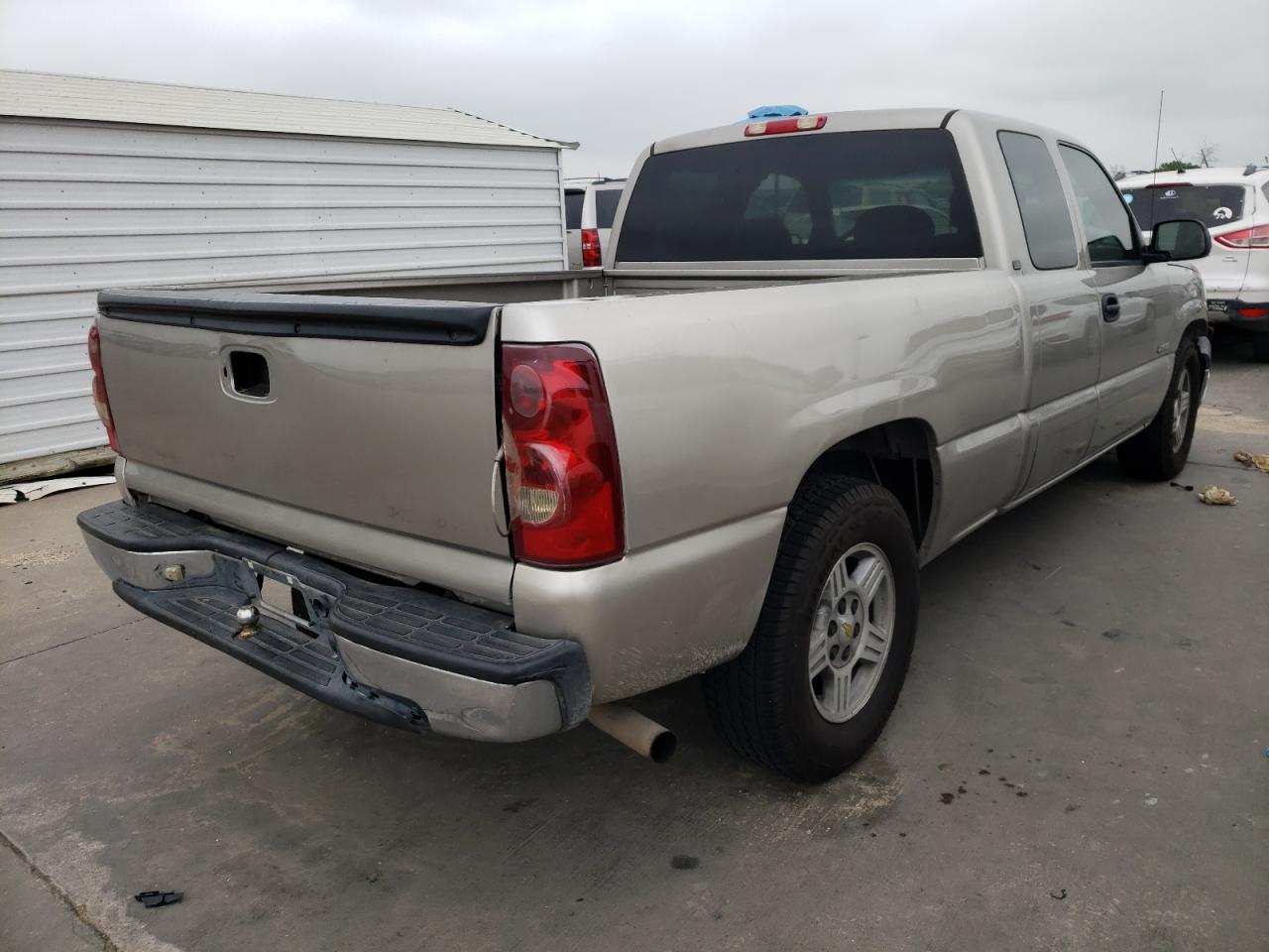 Photo 4 from auction – 2003 CHEVROLET SILVERADO with VIN 2GCEC19V531376364