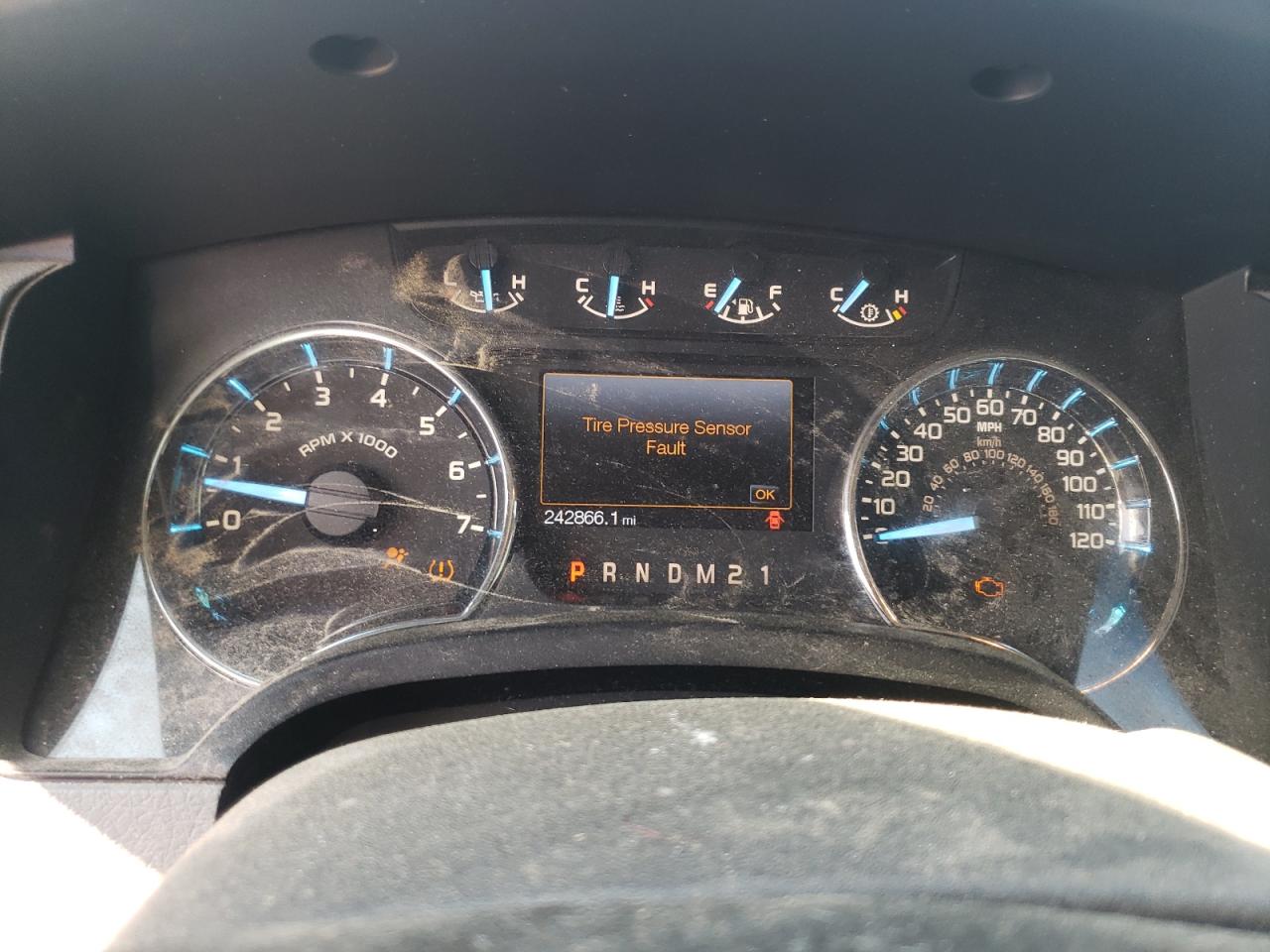 Photo 8 from auction – 2011 FORD F150 SUPER with VIN 1FTFW1EF2BFC84050
