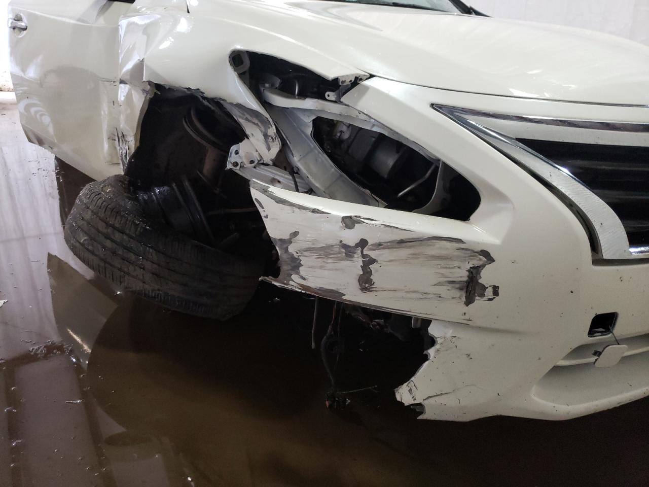 Photo 9 from auction – 2015 NISSAN ALTIMA 2.5 with VIN 1N4AL3AP3FC215023
