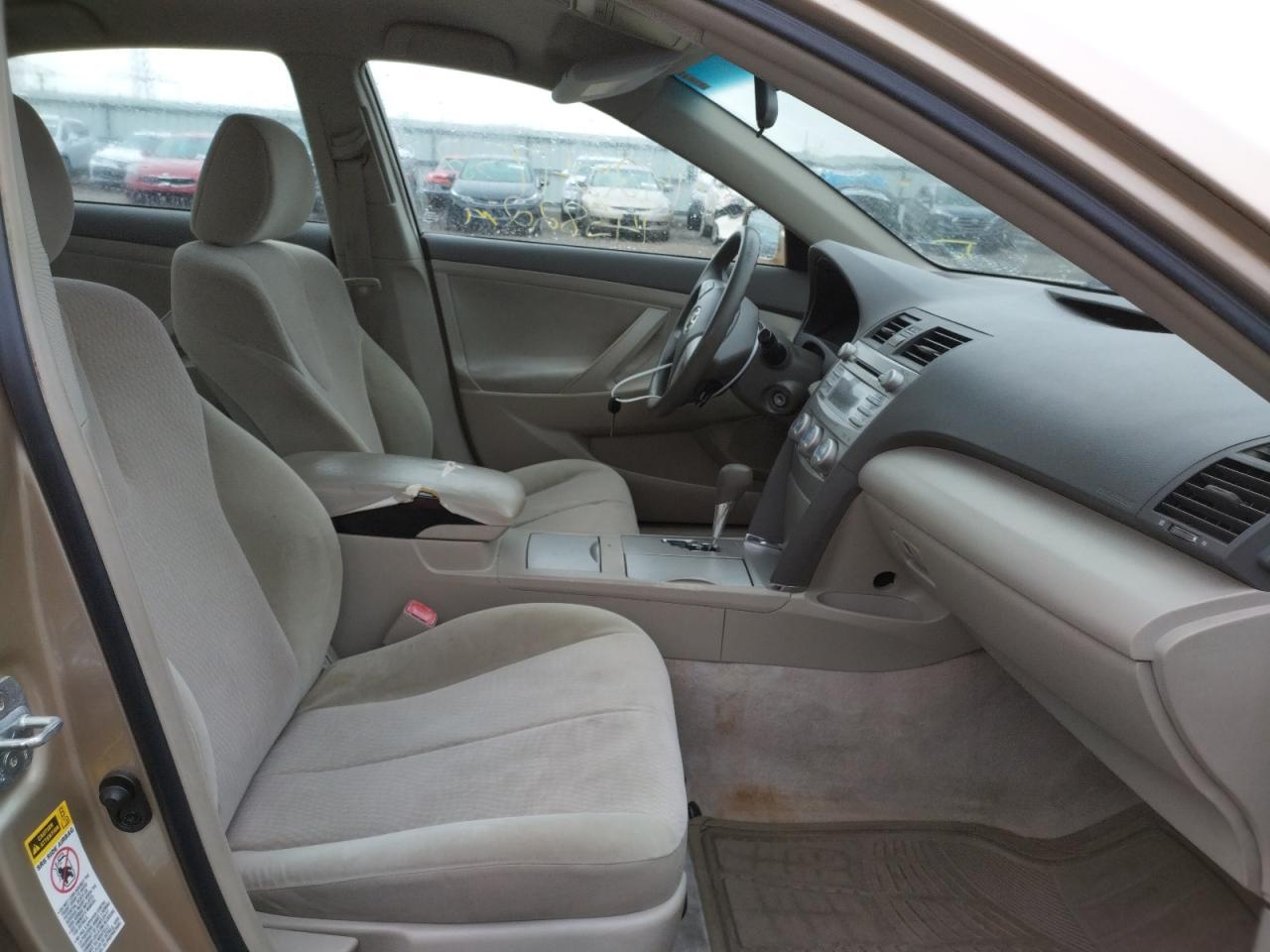 Photo 5 from auction – 2011 TOYOTA CAMRY BASE with VIN 4T1BF3EK1BU147521