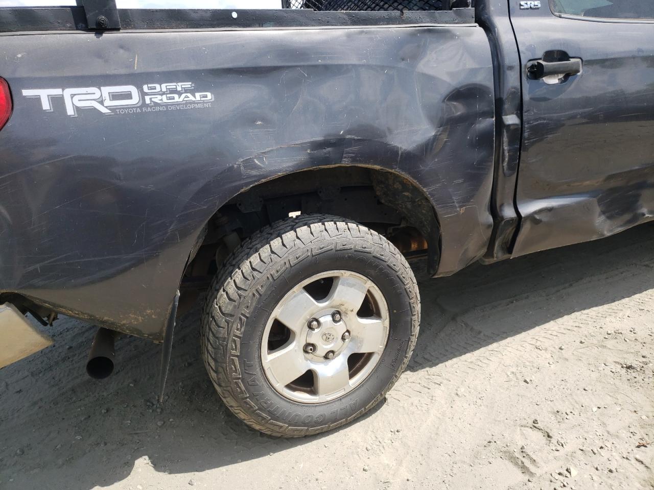 Photo 9 from auction – 2012 TOYOTA TUNDRA with VIN 5TFDW5F12CX260991