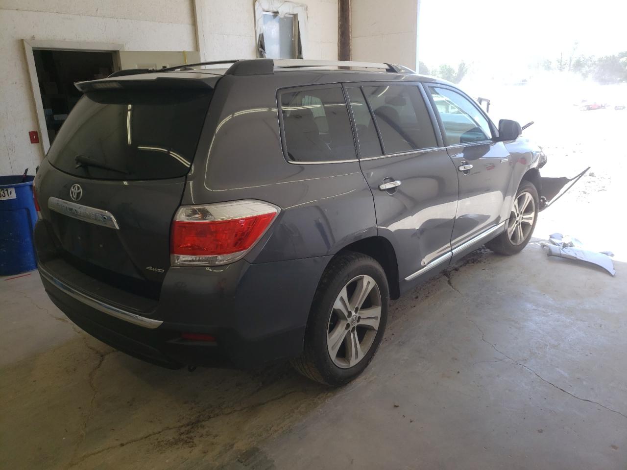 Photo 4 from auction – 2012 TOYOTA HIGHLANDER with VIN 5TDDK3EH6CS158386
