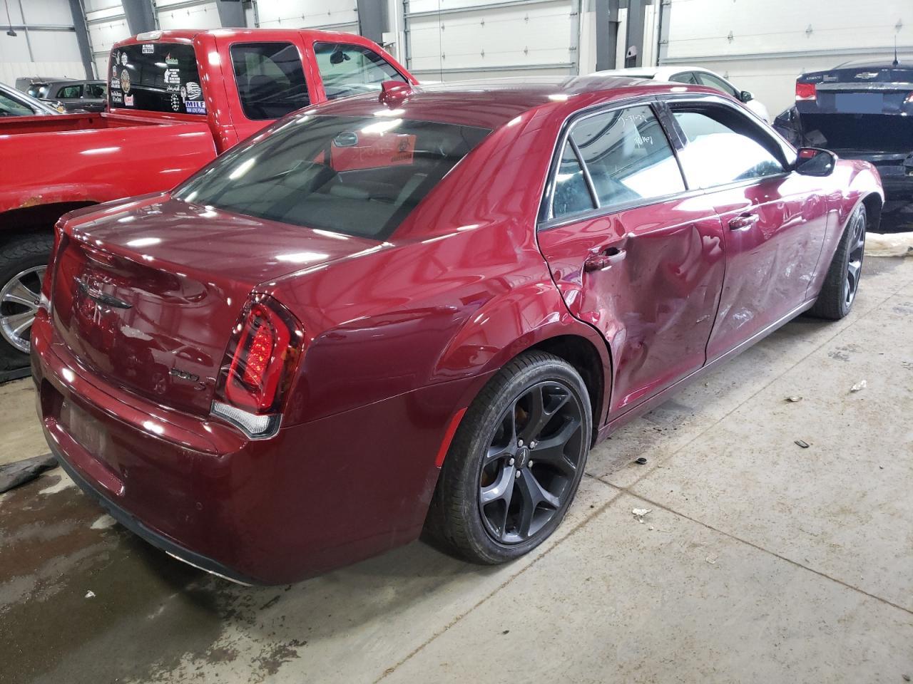 Photo 4 from auction – 2021 CHRYSLER 300 S with VIN 2C3CCABG2MH545451