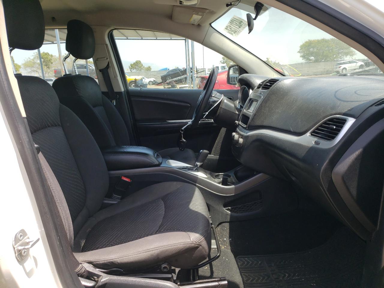 Photo 5 from auction – 2014 DODGE JOURNEY SE with VIN 3C4PDCAB4ET256981