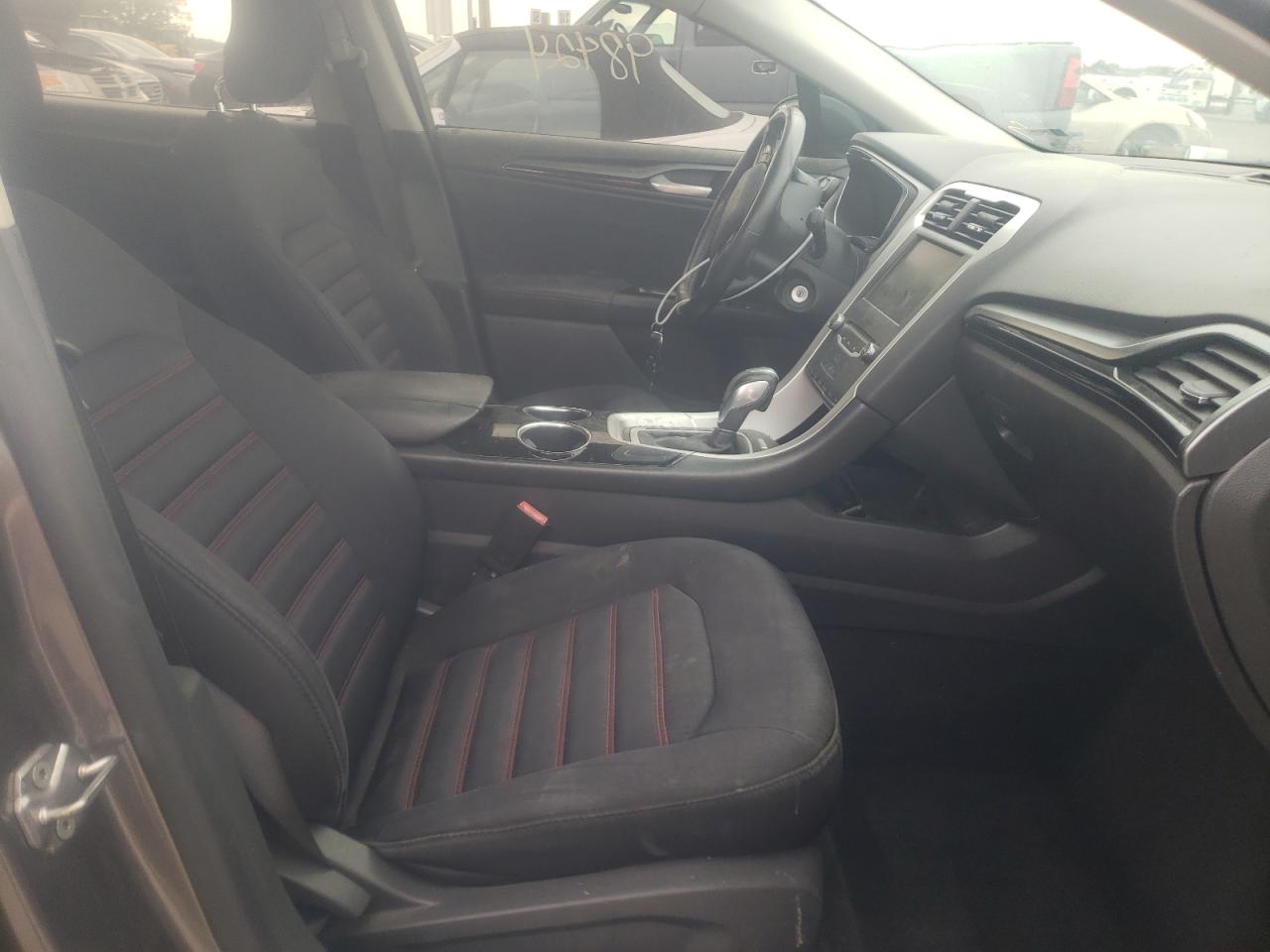 Photo 5 from auction – 2013 FORD FUSION SE with VIN 3FA6P0HR3DR271736