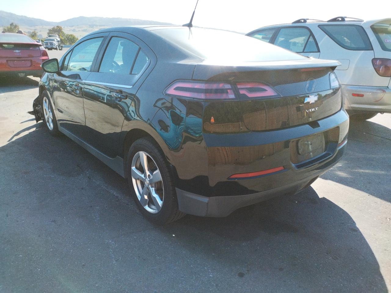 Photo 3 from auction – 2014 CHEVROLET VOLT with VIN 1G1RH6E45EU157613