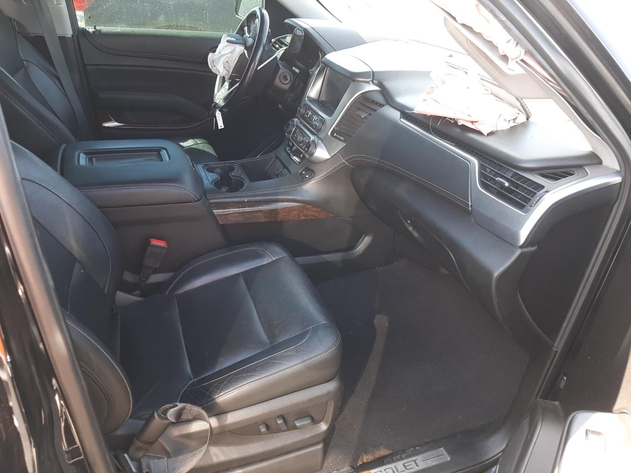 Photo 5 from auction – 2019 CHEVROLET SUBURBAN C with VIN 1GNSCHKC8KR189931