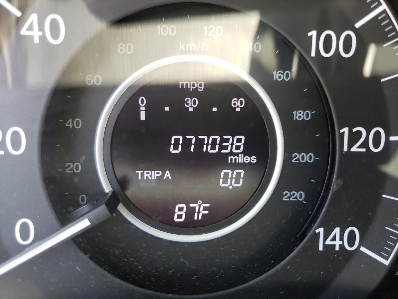 Photo 8 from auction – 2014 HONDA CR-V LX with VIN 2HKRM3H32EH560396