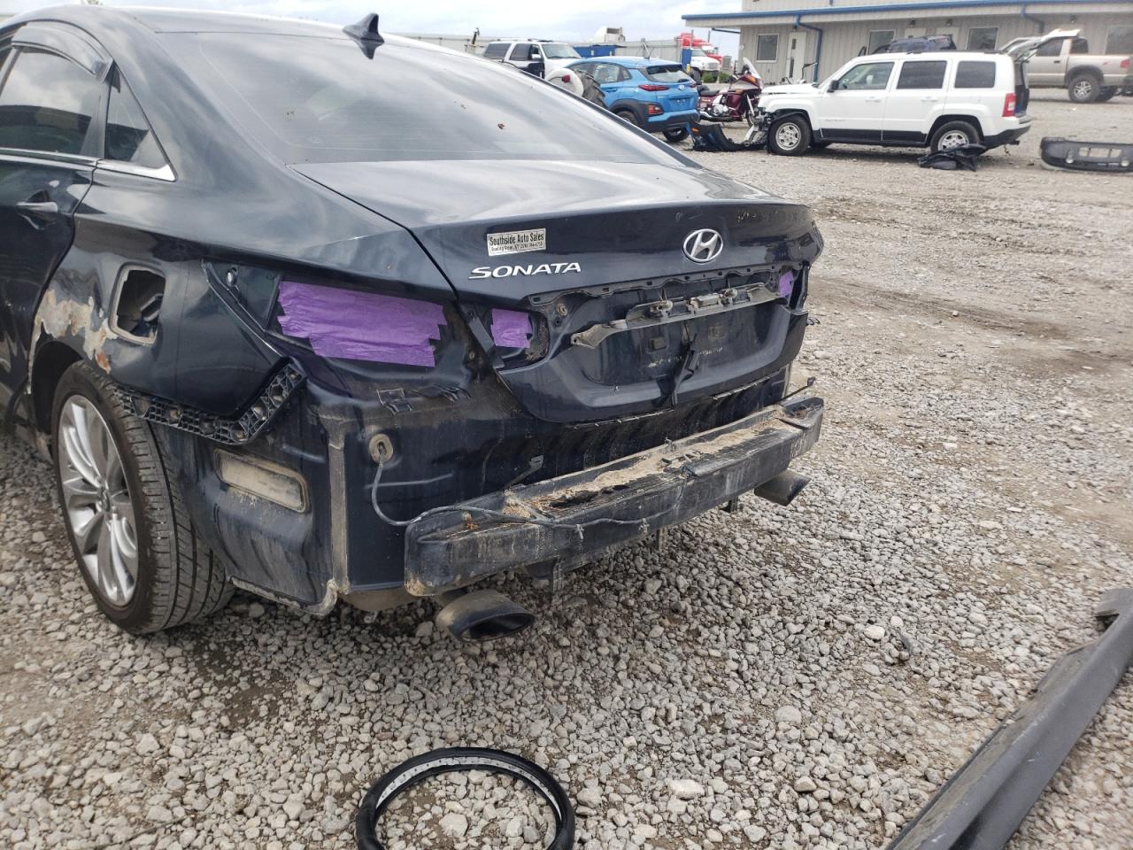Photo 9 from auction – 2011 HYUNDAI SONATA SE with VIN 5NPEC4AC4BH102288