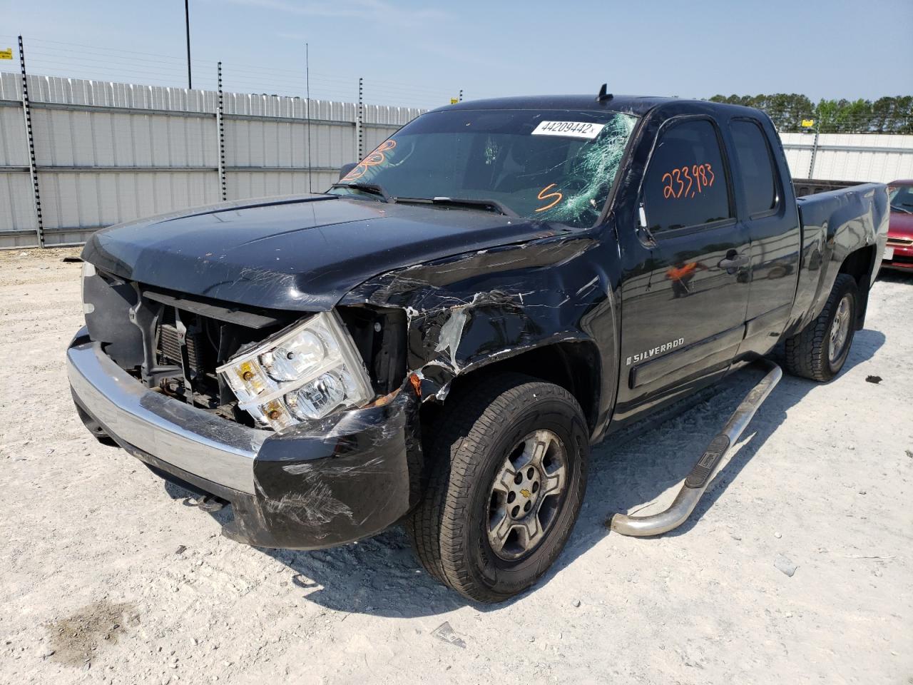 Photo 2 from auction – 2008 CHEVROLET SILVERADO with VIN 1GCEK19J78E189312