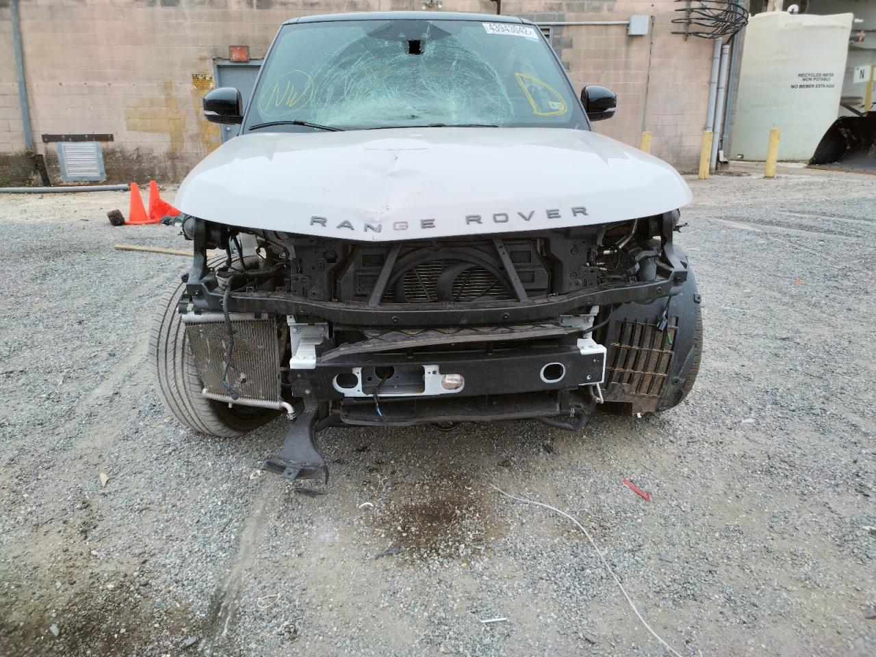 Photo 9 from auction – 2018 LAND ROVER RANGE ROVE with VIN SALGS2SV2JA515700
