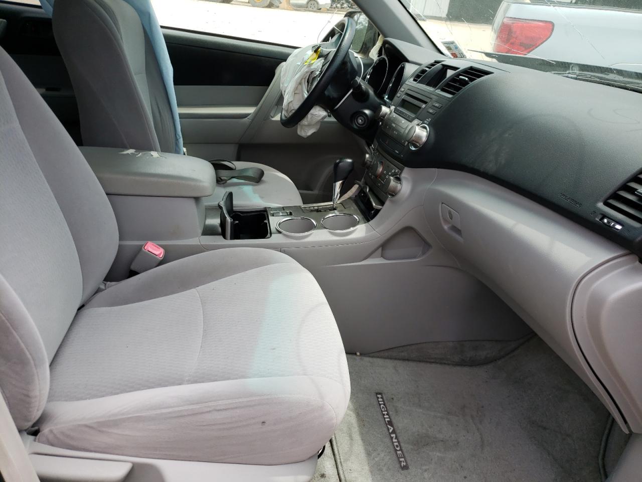Photo 5 from auction – 2009 TOYOTA HIGHLANDER with VIN JTEDS41A492072794