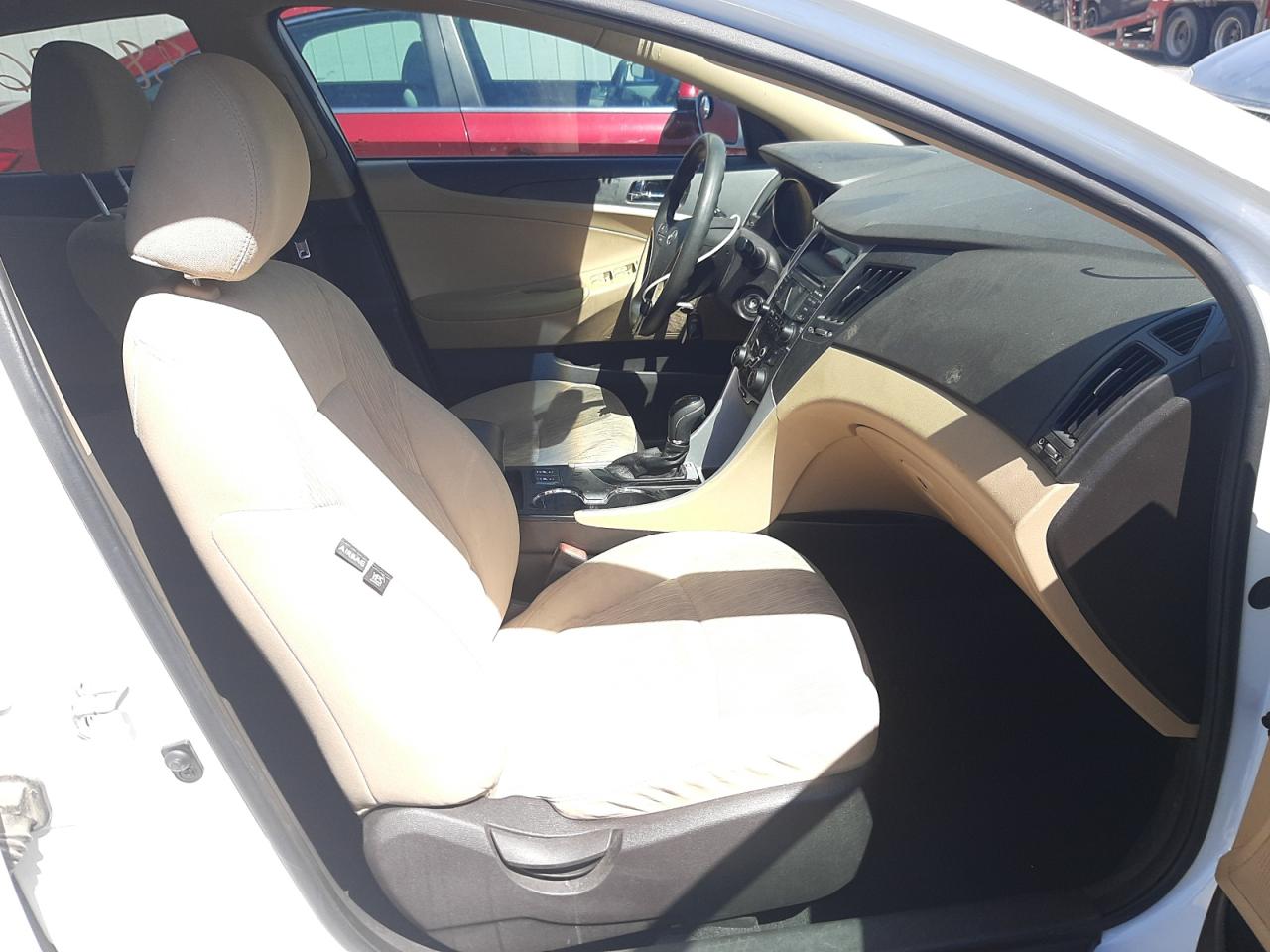 Photo 5 from auction – 2013 HYUNDAI SONATA GLS with VIN 5NPEB4AC5DH580869